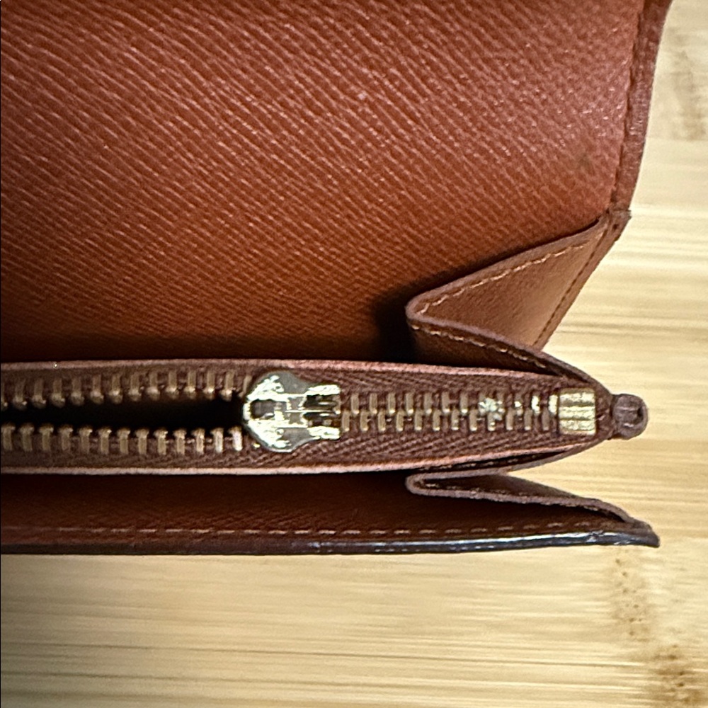 Louis Vuitton Sarah Portefeuille Monogram Coated Canvas Long Wallet LV with COA - Picture 9 of 16